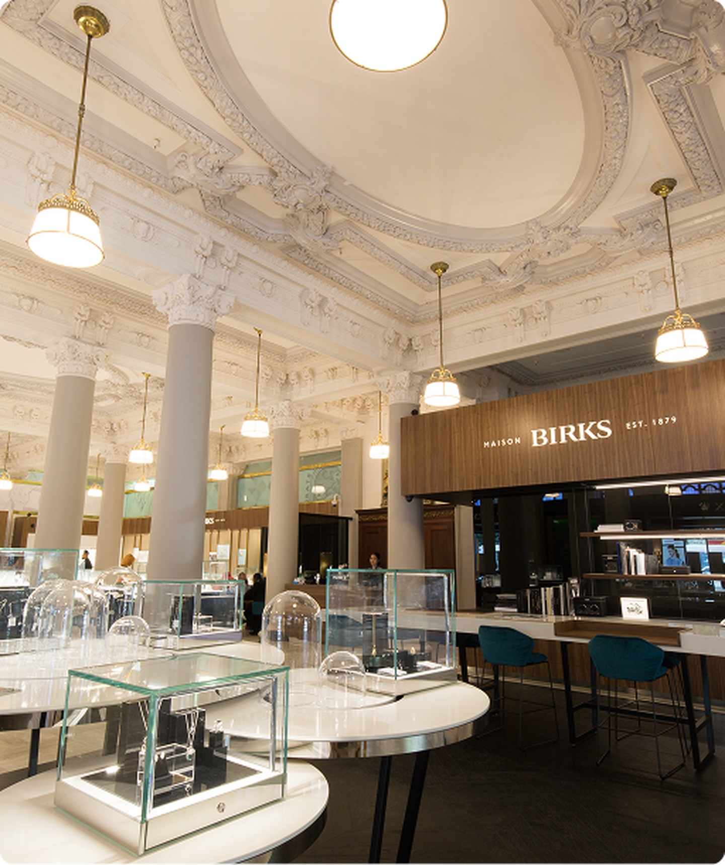 inside of a Maison Birks store
