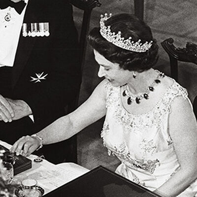 the queen wearing Birks Jewellery